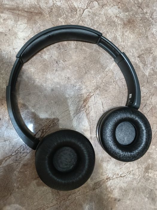 Наушники Sony (Bluetooth)