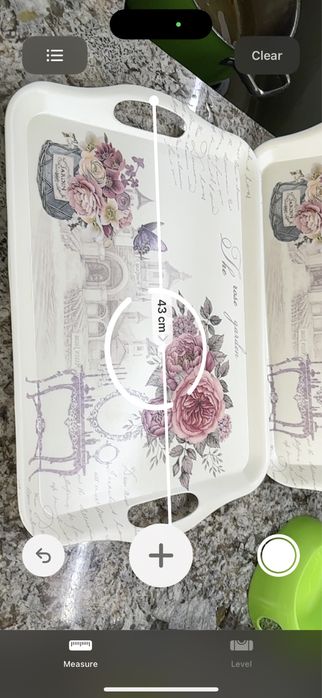 Поднос с флорални елементи