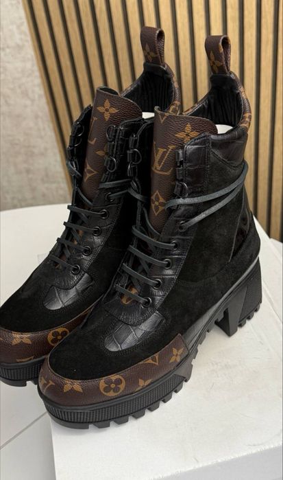 Stoc ghete dama Louis Vuitton