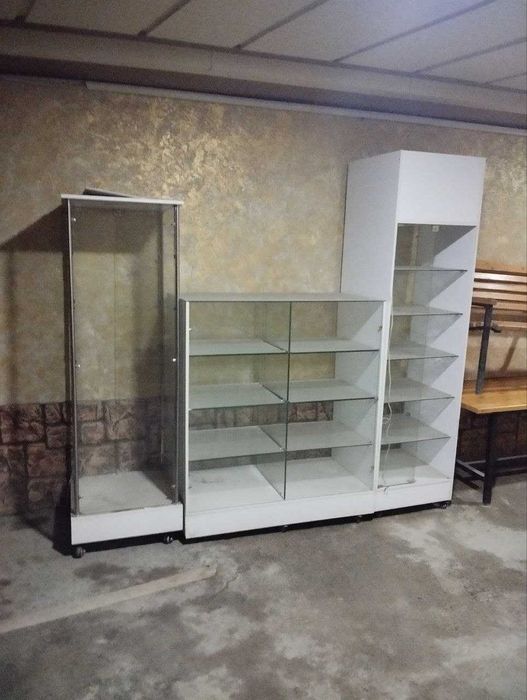 Витрина сотилади