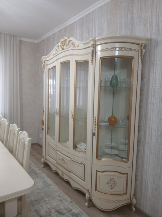 Мебель для столовой.