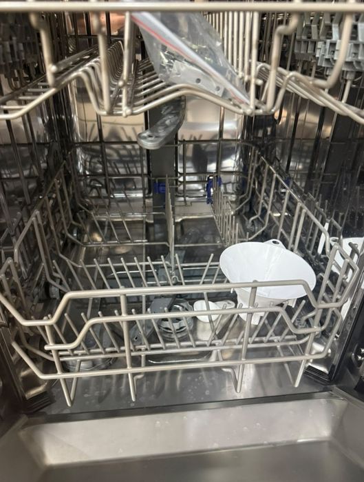 Посудомойка Midea
