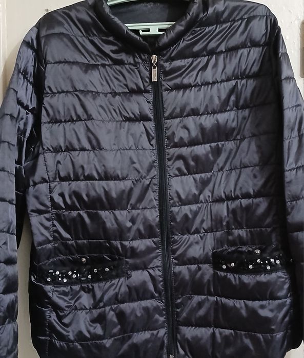 Куртка демисезонная.