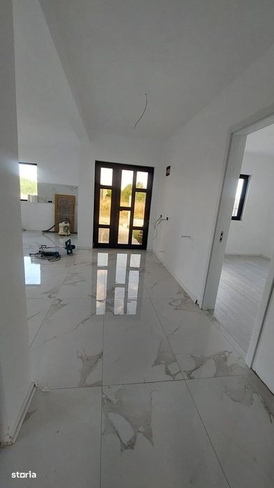 Casa parter 4 camere , Central Pantelimon, Rascoalei, asfalt