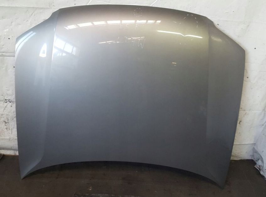 Капот на Volkswagen Passat B5