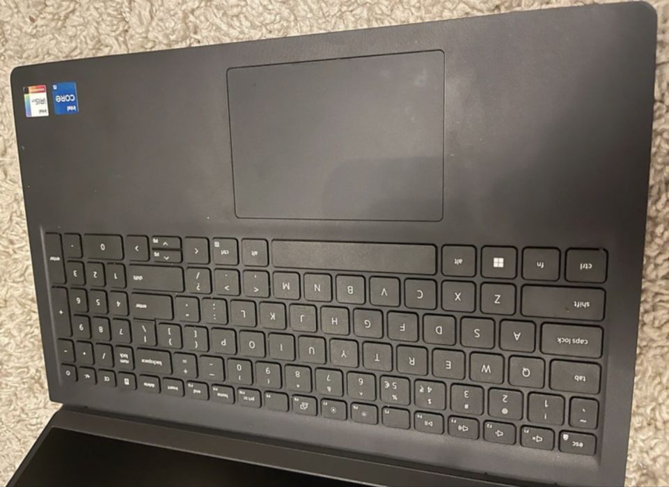 Laptop dell vostro 3520