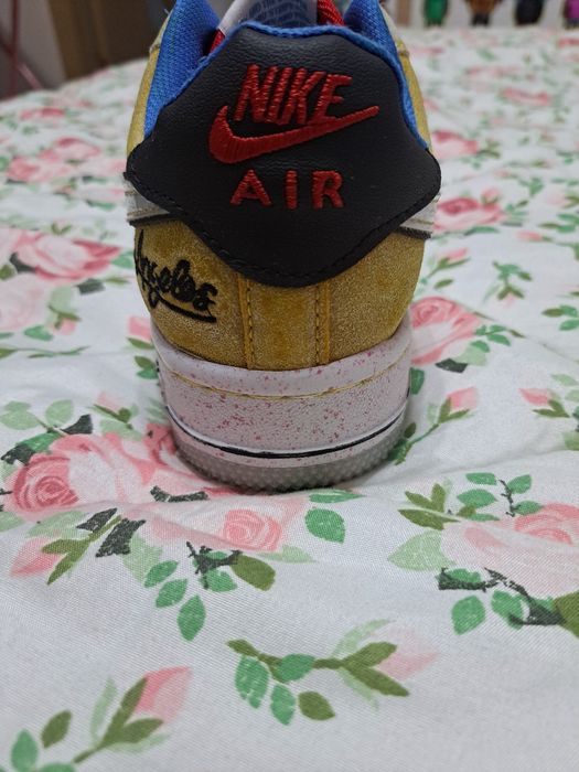 Обувки naik air.