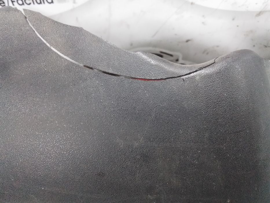 grila centrala fata ford focus 2 (2004-2010) [da_] 1.6 motorina 2009