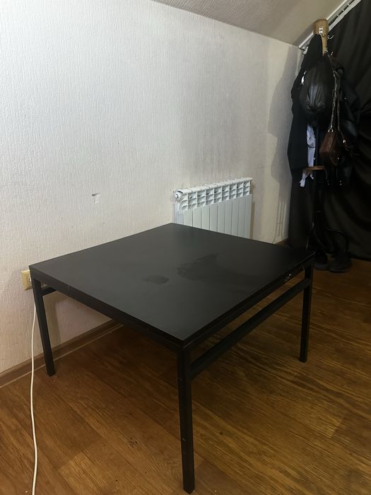 Стол черный металл