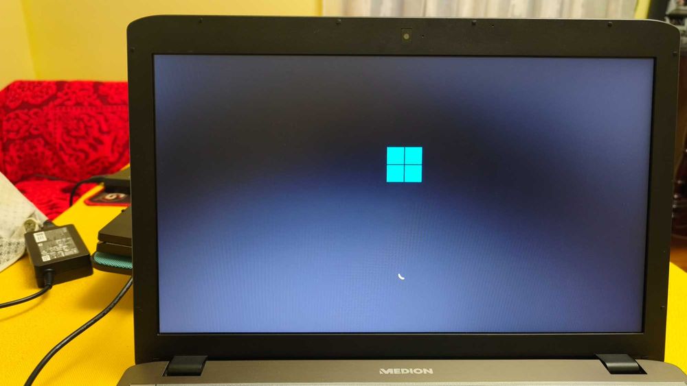 Medion Akoya E7227  Intel® i7-4600M -  (17.3") HD+