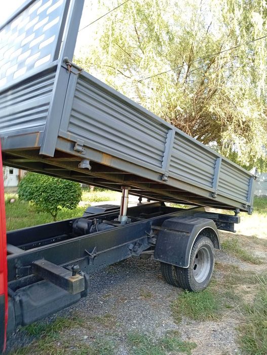 Autoutilitară Iveco 3,5 tone