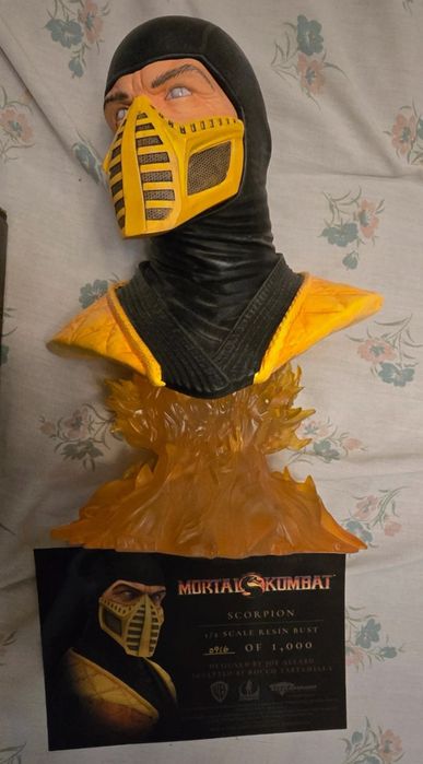 Figurina Diamond Select Mortal Kombat 11:Scorpion Legends Bust 25cm
