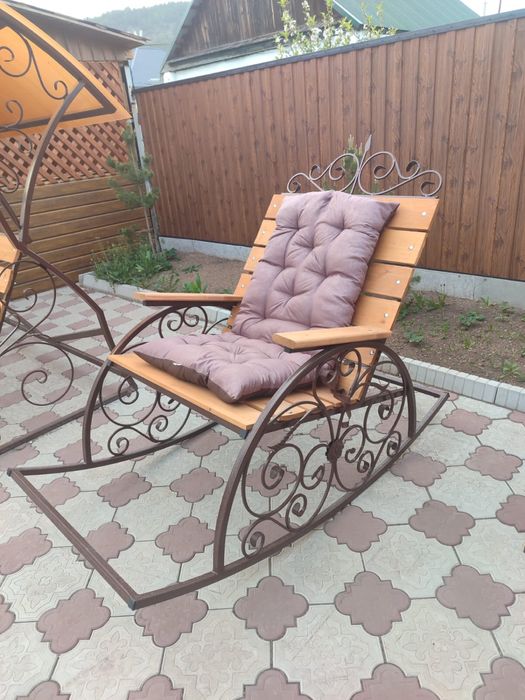 Продам кресло-качалку