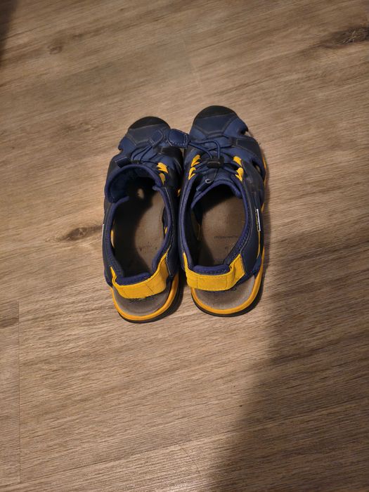 Детски сандали Geox