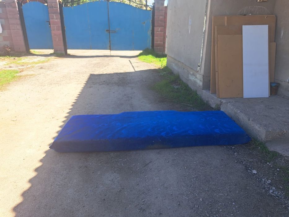Продам матрас даф 105