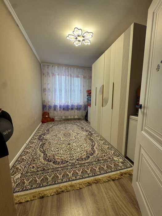 Продается 3-х ком  кв  районе Строитель