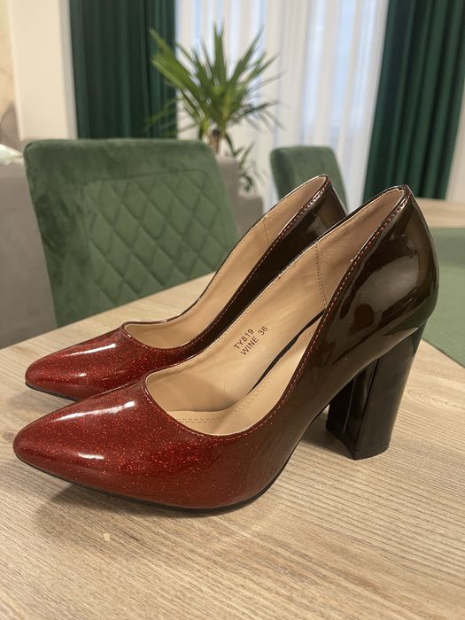 Pantofi stiletto toc gros