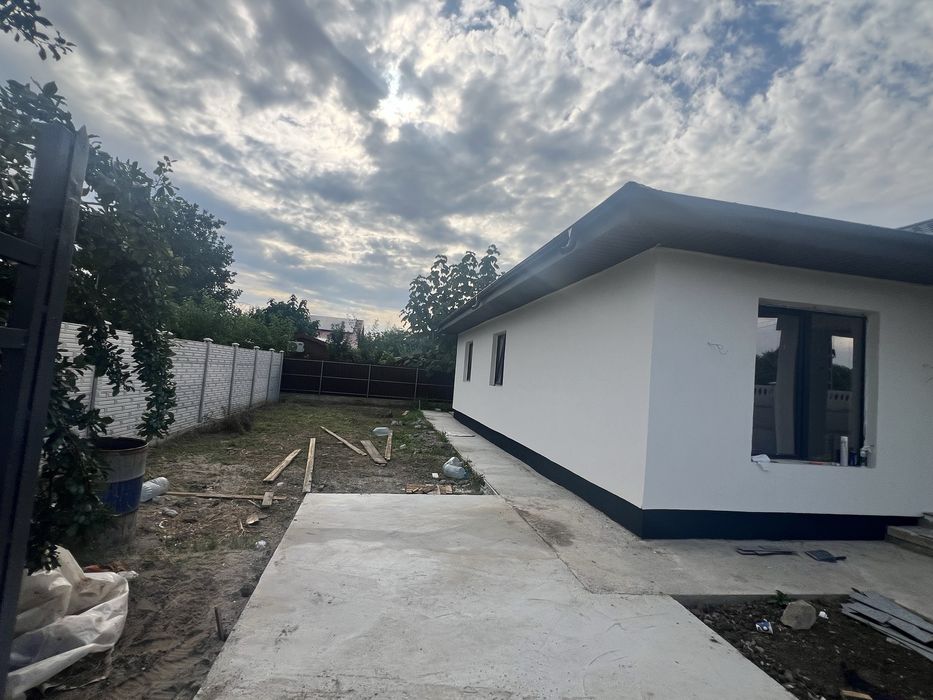 Casa de vanzare in Amara