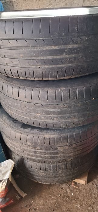 Vând Jante originale Volvo 235/65/17