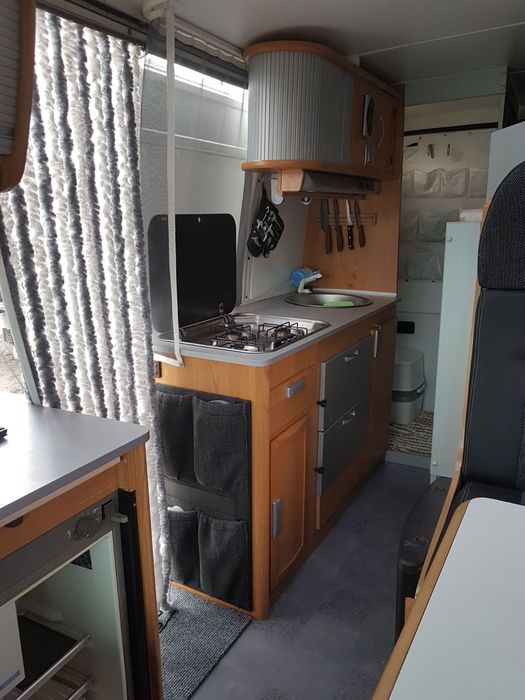 Ремонт и възстановяване на кемпери и каравани