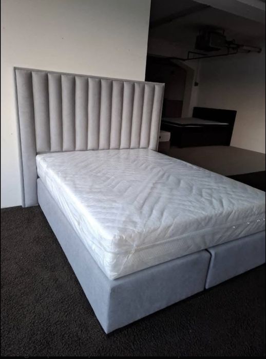 Saltele la comandă- spuma normală/memorie