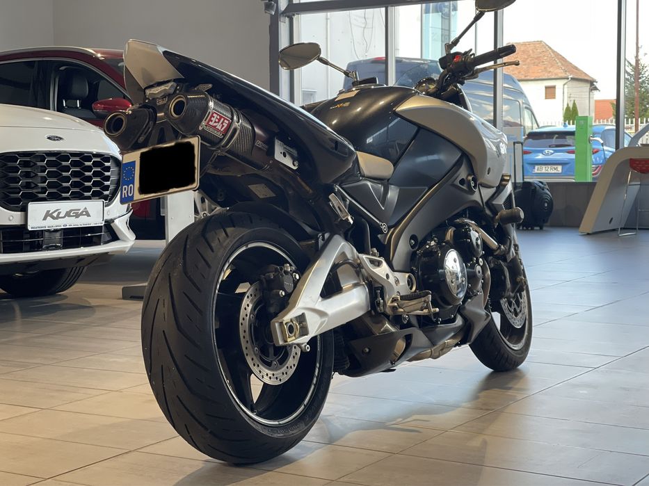 Suzuki B-King GSX 1300