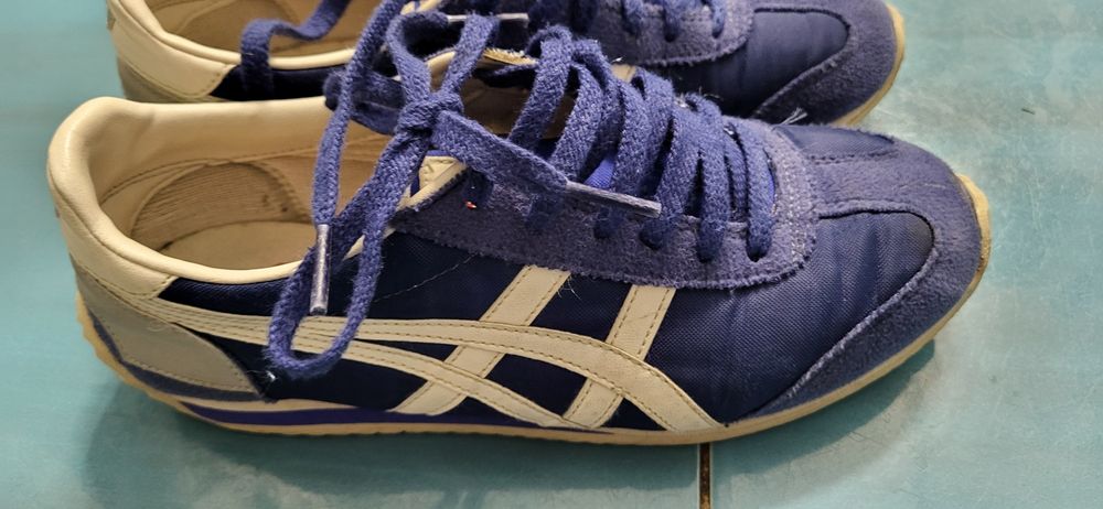 Vand adidasi Asics,copii,marimea 34.5