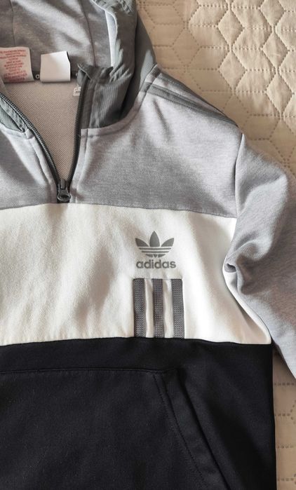 Суичър Adidas размер 152 см.