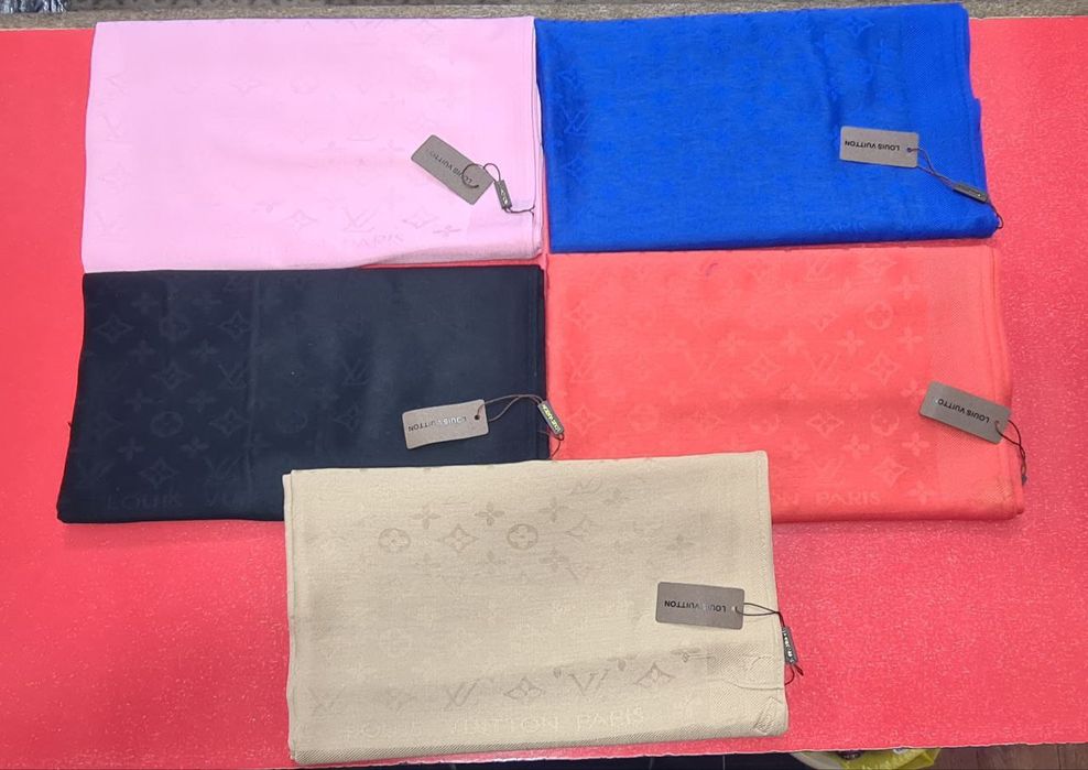 Палантины и шарфы на подарки