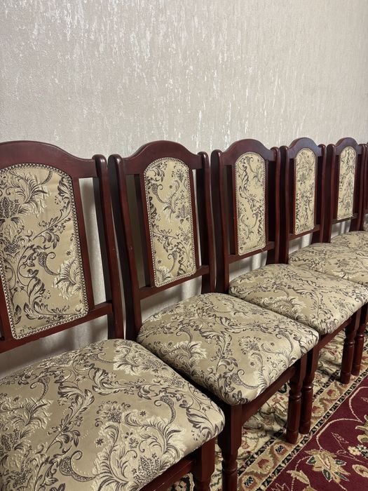 Продаётся большой стол + 12 стульев