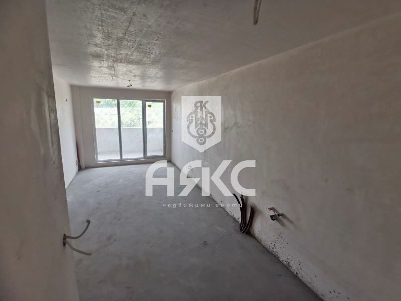 Продава се Двустаен апартамент в София, Манастирски ливади - 71 кв.м за 2043 €/кв.м - Снимка #2