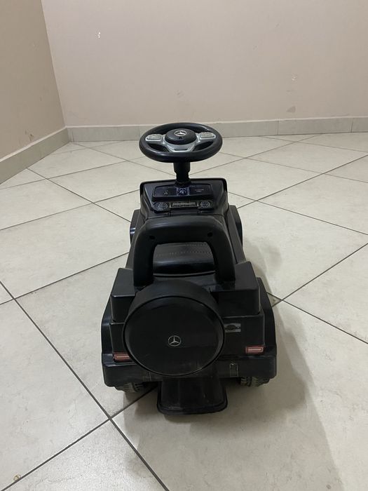 Машина толокар для детей 2-4 лет