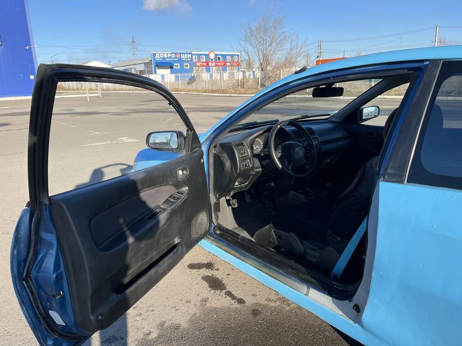 Мазда 323 хэтчбэк 2двери mazda