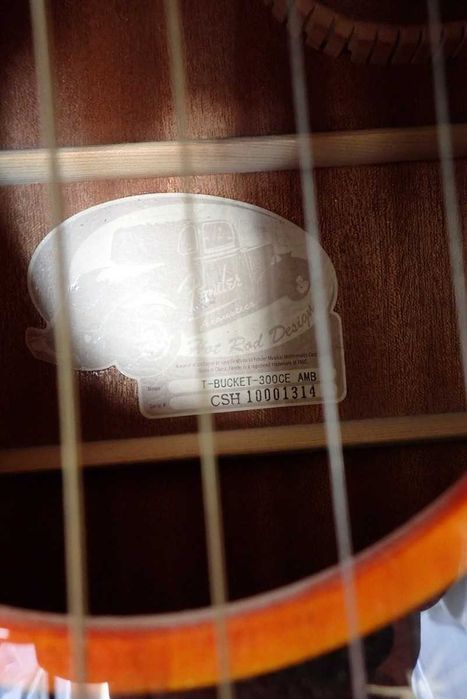 Китара Fender T-Bucket 300CE
