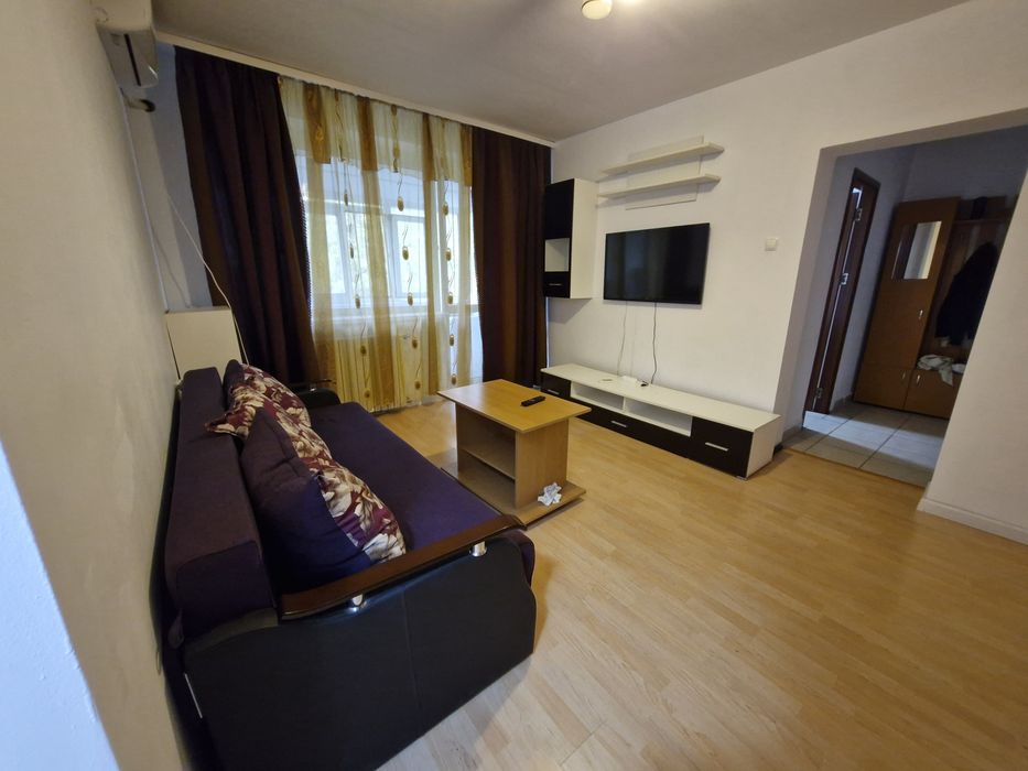 Apartament cu 2 camere de vânzare în Tomis I – 75.000 € negociabil