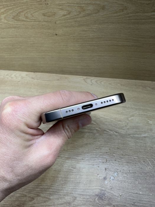 iPhone 16 PRO Max 512gb desert 91% battery