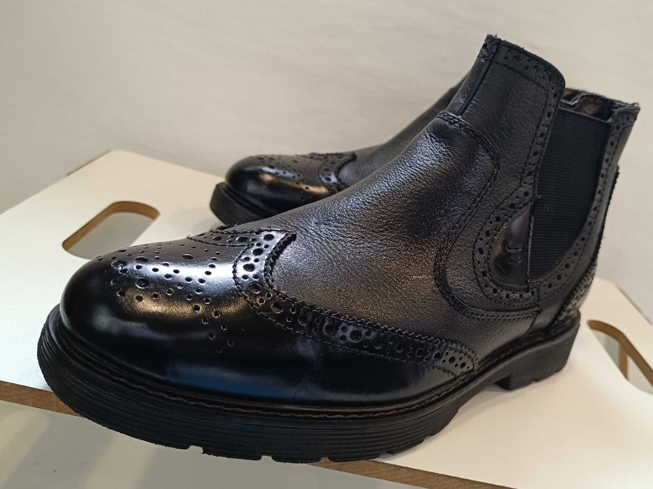Ghete chelsea brogue 40 40.5 premium Bata piele naturala moale