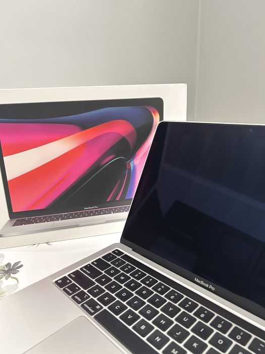 Ноутбук Apple Macbook Pro 13 (2020)