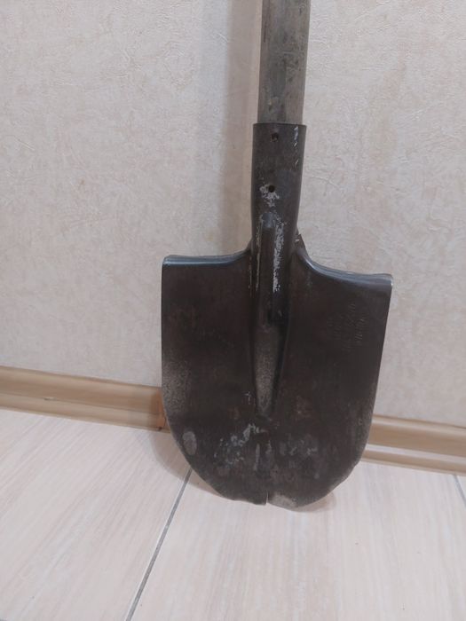 Лопатая штыковая