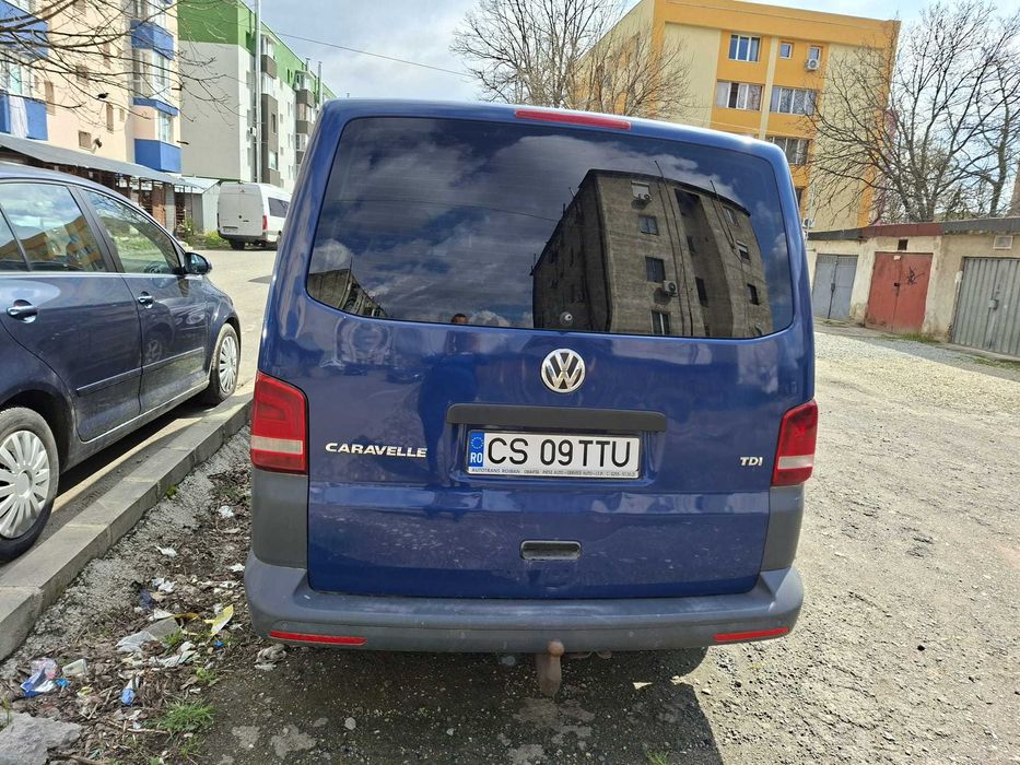 Vând microbuz Wolkswagen Caravelle Wolkswagen 8+1
