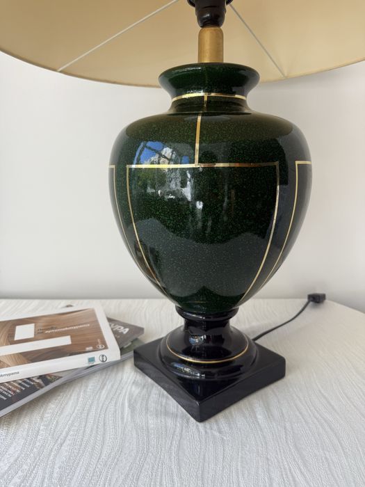 Дизайнерски настолни лампи Leola