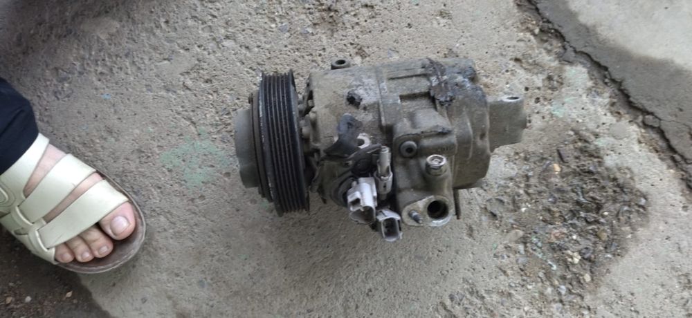 Компрессор кондиционера на  Лексус 470