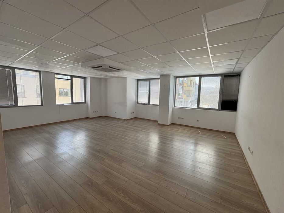 Дава се под наем Офис в София, Младост 2 - 310 кв.м за 3092.13 € - Снимка #5