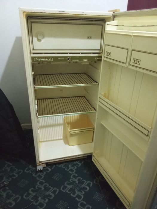 Xaladilnik srocna sotiladi xolati õrtacha ishlashi yaxwi.срочна прадам