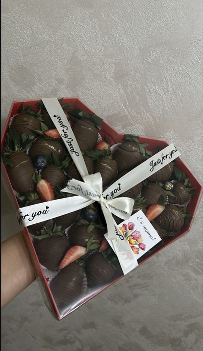 Клубника в Шоколаде вкусный