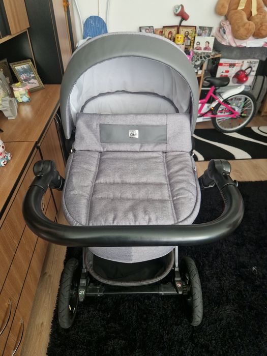 Carucior CAM 3 in 1  stare foarte buna
