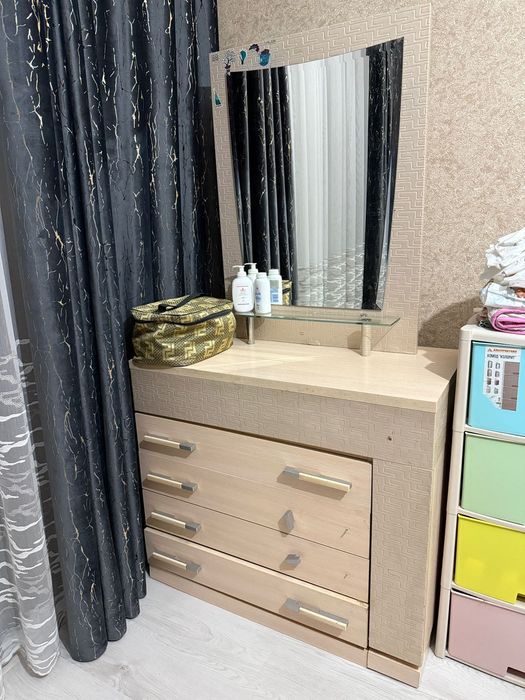 Спальная кровать