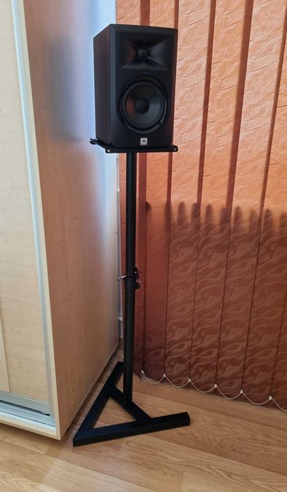 Boxe de studio JBL LSR 305 plus stative.