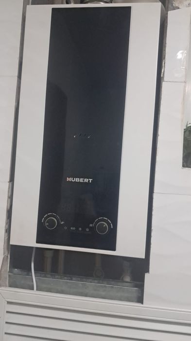Продам газовый котел Hubert