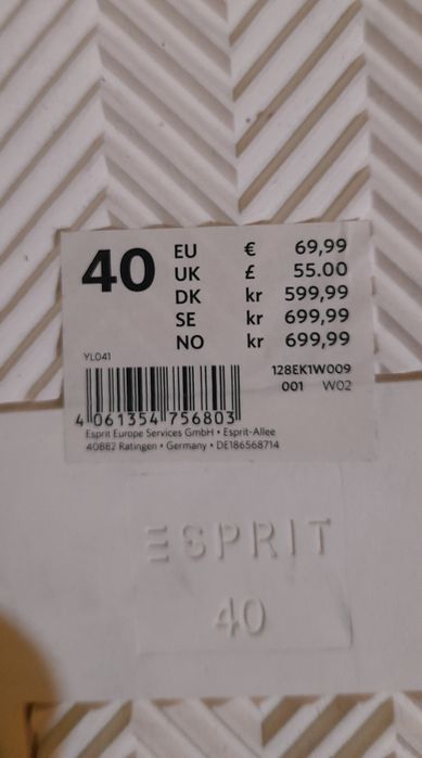 Vând urgent adidași esprint mărime 40